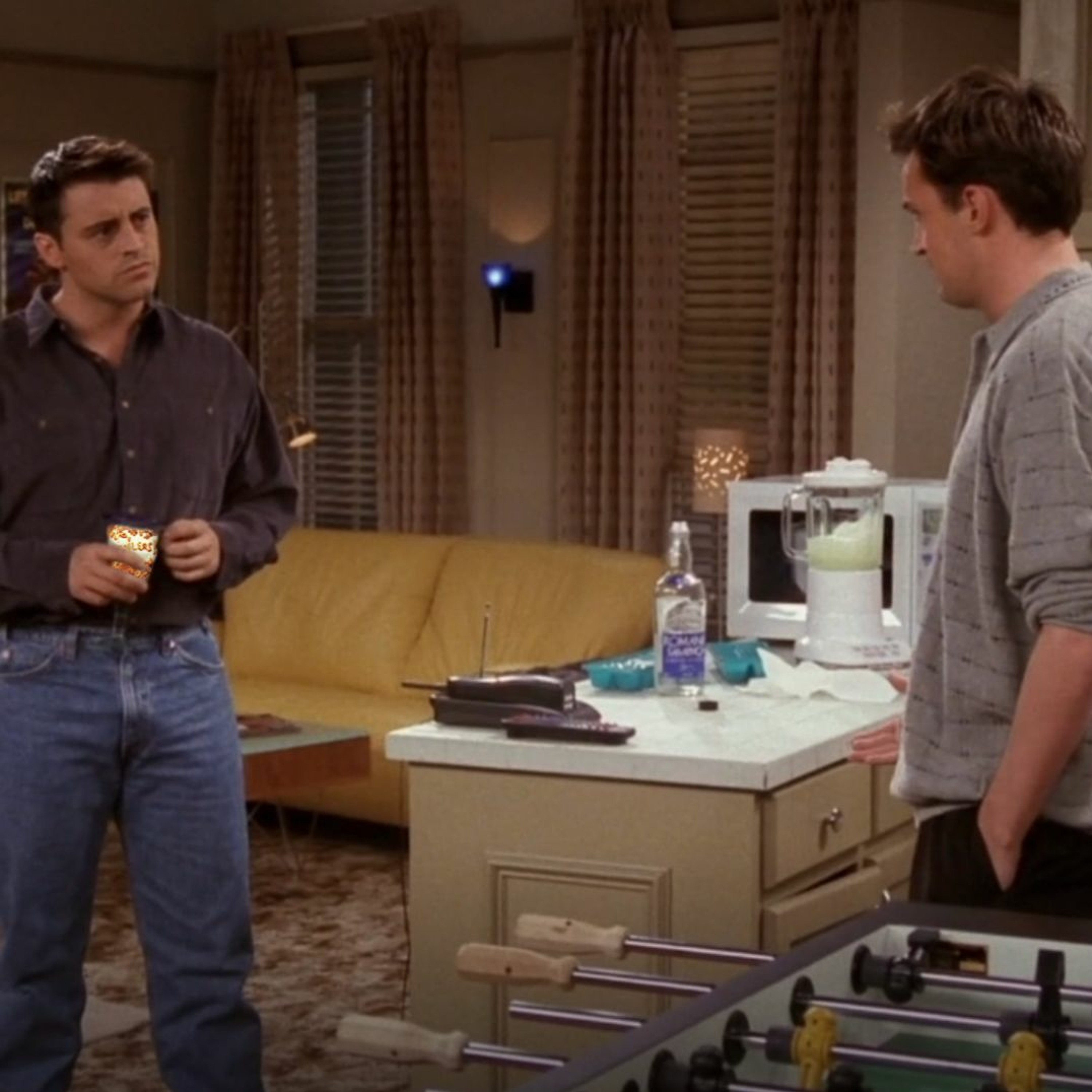 Friends S4E7 "The One Where Chandler Crosses the Line" (1997) - Chandler Spoilers! #483