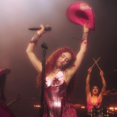 casual live acoustic ~ chappell roan