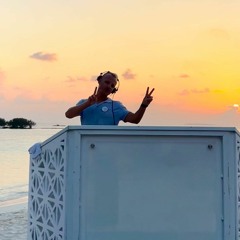 Sunset DJ Session - Marco Macaco Live From The Maldives (04/2024)