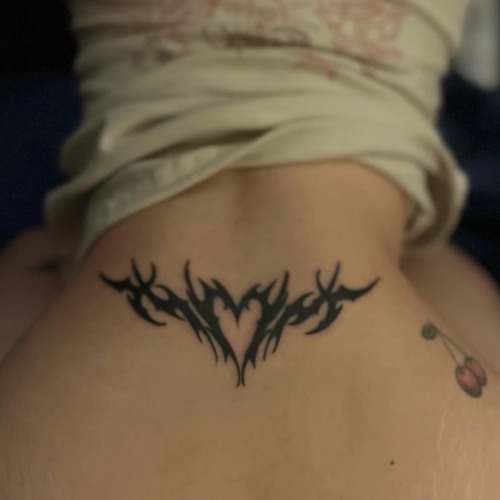 DEADMAU5 & MELLEEFRESH - #INEEDSOMETHINGDEEP[HIVE MIX]{p. cardinal* x suf}