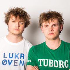 1) Første afsnit - 8/10 ud af øl, men er den flippers badongerz? Kog noget mere vand.
