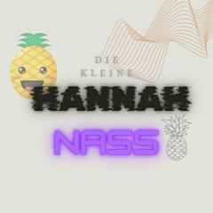 Die kleine Hannah nass