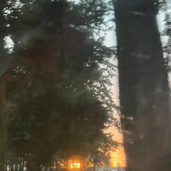 𝙺𝚎𝚎𝚙 𝚊 𝚋𝚘𝚝𝚝𝚕𝚎 𝚗𝚎𝚡𝚝 𝚝𝚘 𝚖𝚎