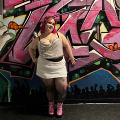 luv me more