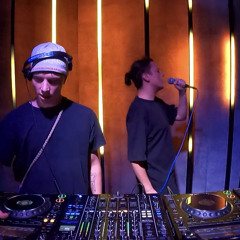 #32 WARM UP | DJ HTTPS:// & LNNY @ Cyberspace Showcase