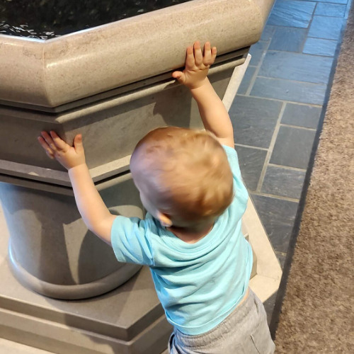 Leaning on the Font