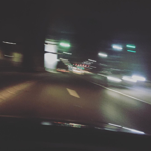 𝔰 𝔬 𝔪 𝔢 𝔟 𝔬 𝔡 𝔶