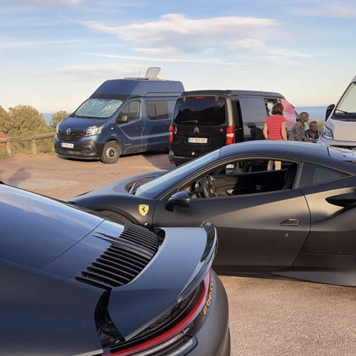 عبدالله الرويشد مافي احد مرتاح