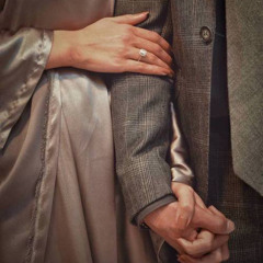 "وأشوف يدين محبوبي طريق وضحكته نوره "