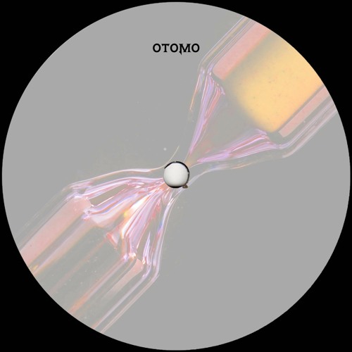 Four Four Premiere: Chaz Moloney - WTFRU (Aeron XTC Rework)[Ótomo Trax]