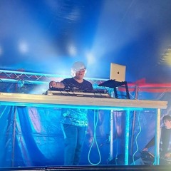 Get Ready 2 Bounce with DJ J3NKO- Vol.1