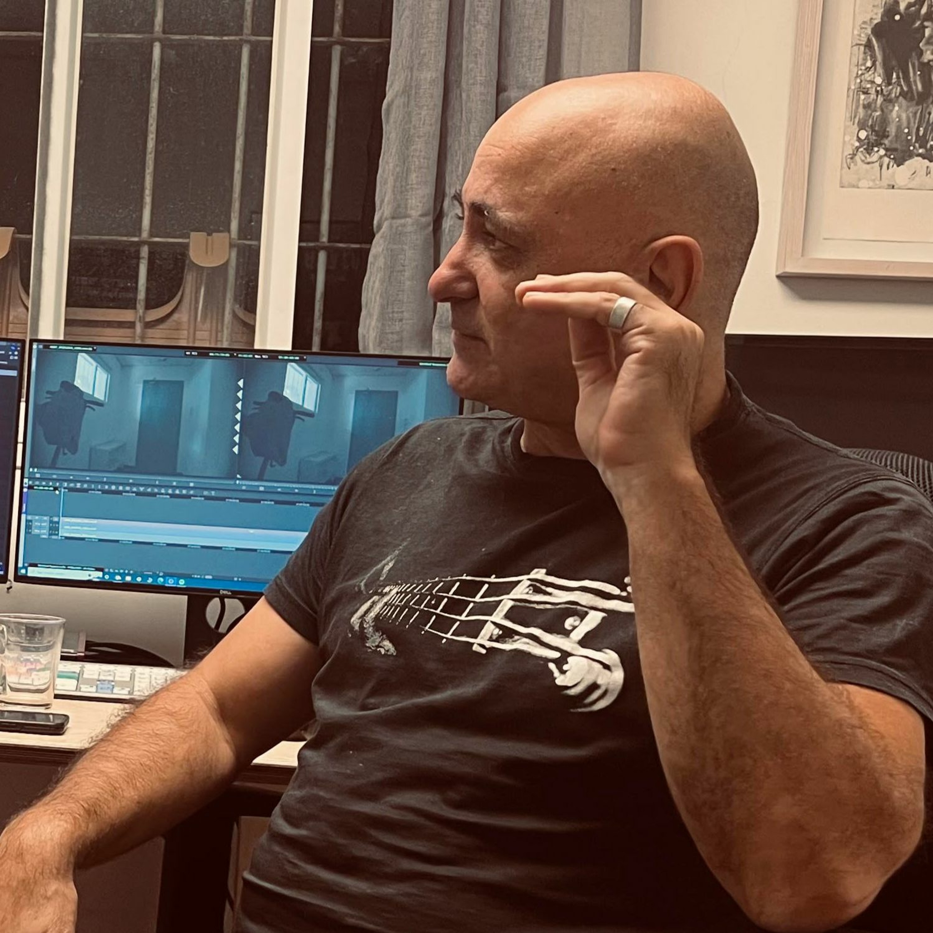 חומרי גלם: אבי בללי episode artwork