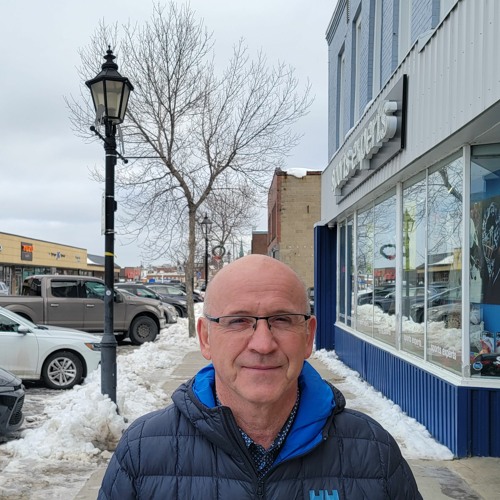 Stream Jean Guy Levesque, maire de la Communauté régionale de