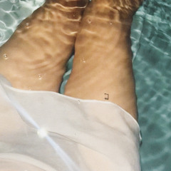 Hands