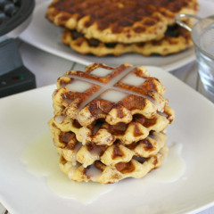 Why Kids Love Interactive Breakfasts Like Cinnamon Roll Waffles?