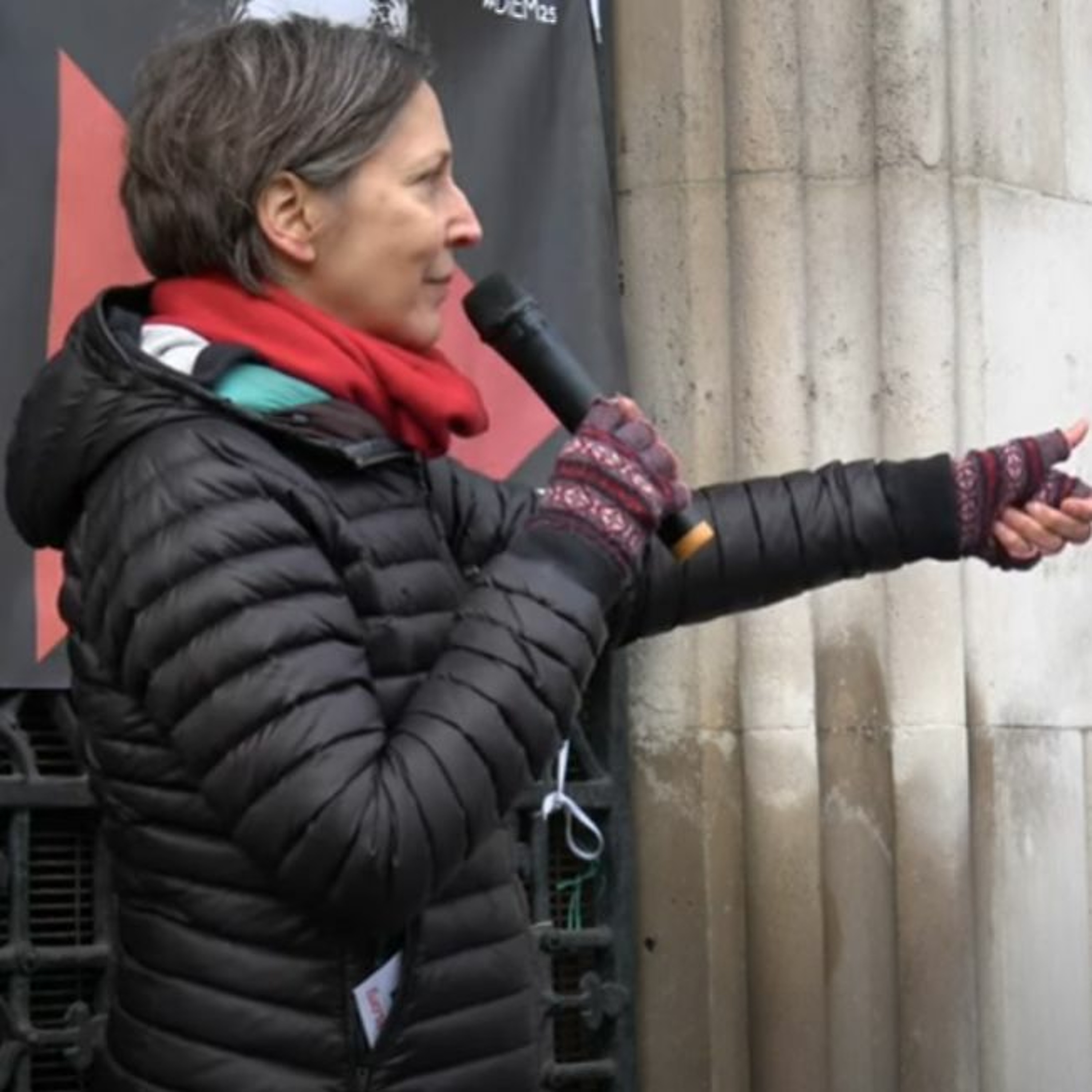 Communist party rally outside the Royal Courts of Justice for Julian Assange