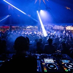 PODCAST ๏ MIX ๏ RECORDING