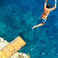 A Springboard to Commune