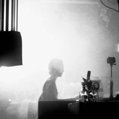 Andrea Zapata - @Vanished 006 w/ Pfirter