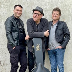 Tom Schmids KLOANE BAGAGE + KIFFE