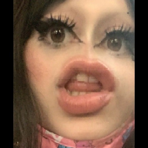 Cakewalk and Piece of The Pie - Lucy Loone