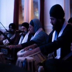 07 Bibi Arshpreet Kaur Ji UK - Raensbaee Kirtan - Kirtan Smagam Switzerland
