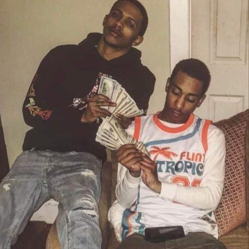 Mizzie CA$H x Wiz Self Made - SOLID