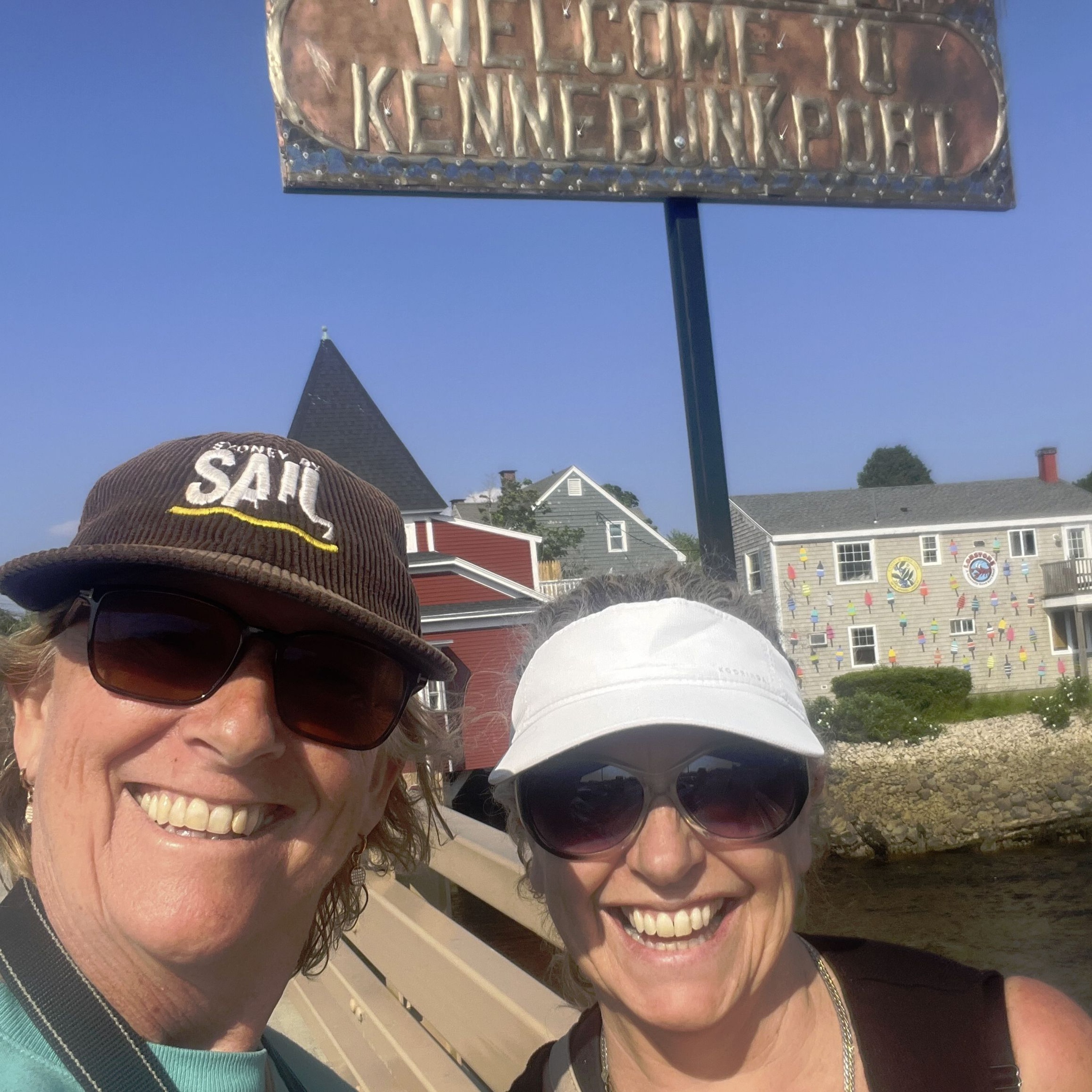 The MAINE Event - Helen Hayes and Carolyne Jasinski road-tripping New England's largest state. episode artwork