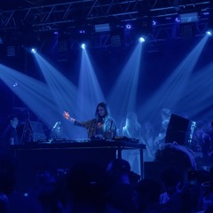 SET 06 Sofia Gier Warm Up Set for Chicola