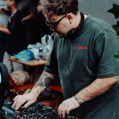 Chelmi @ Habit, in the street - 05/07/25