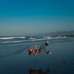 OUTTA BODY (feat. Ila Orbis)