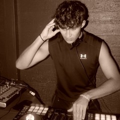 I Kissed A Girl (Katy Perry) -  TECHNO L.I.Ø.  remix