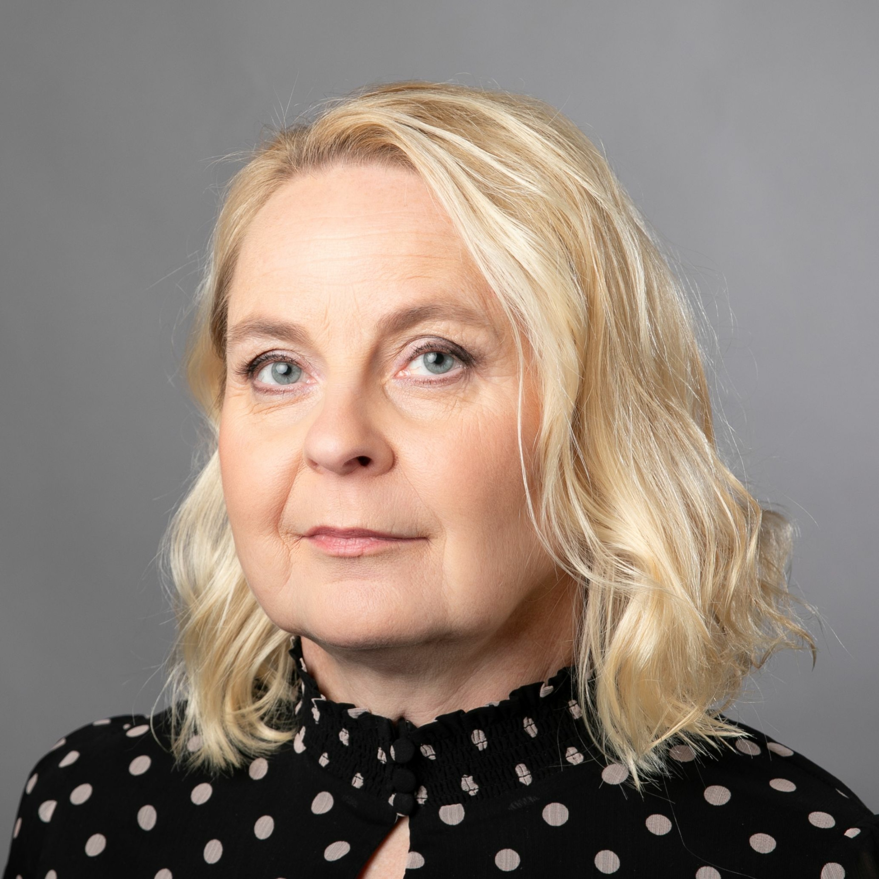 Mia Hakovirta: Yksinhuollosta jaettuun vanhemmuuteen episode artwork