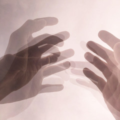 Contact E.P.