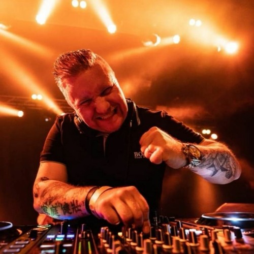 PARTYRAISER - DANCING ON YOUR GRAVE (VTK EDIT)(FREE DL)