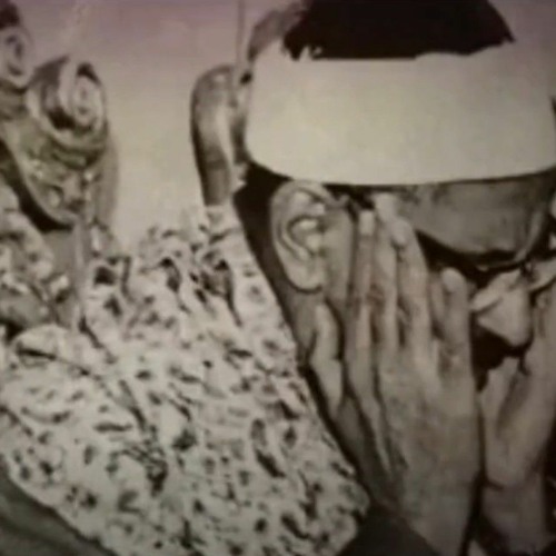 الشيخ مُحَمَّد صِدِيق المنشاوى يُبدع بأدائه الحزين فى تلاوةٍ نادرةٍ من خواتيم سورة التَّوْبَة🌿