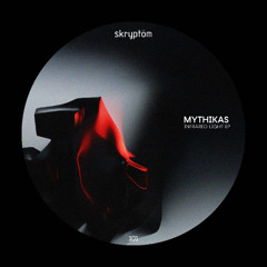 PREMIERE: Mythikas - Frames