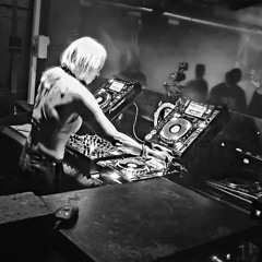 From Hypnosis to Drive – Hypnotic Techno Set by Thea Kick