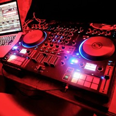 Techno sets by Camino Alto