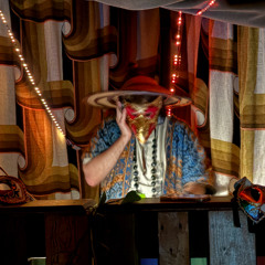 Hassan Finke | mit Maske in der Manege | souris kollektivnacht | 26.09.25