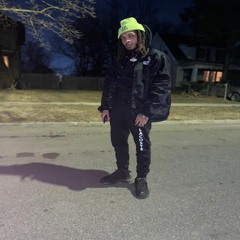 Ace Cino - Round Table ft. Kitchen Qleen , Empire , Dicelegend Mal & Slimmy Fatts