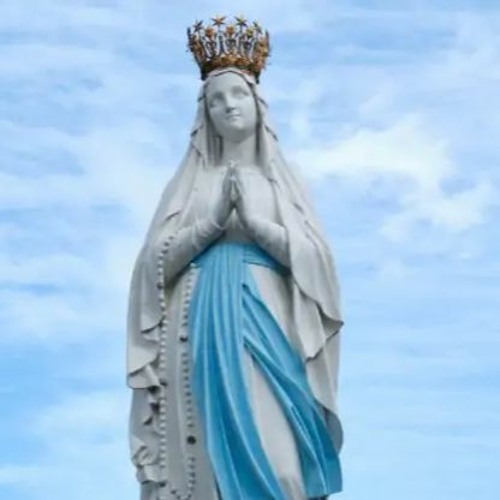  Listen to Novena de Lourdes 2024 playlist online for Motiv 