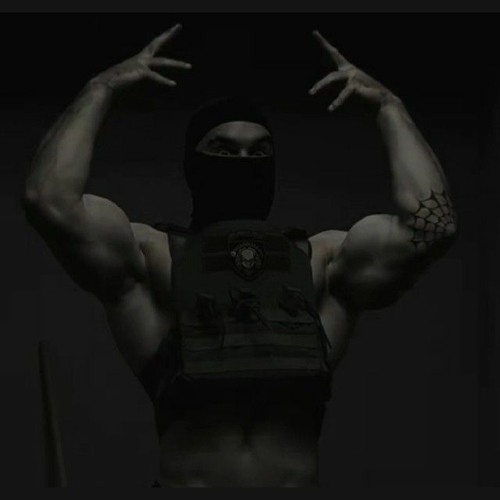 Спорттық шалбар киген сексуалды қыздар Кейден Кросс бейнеленген гламурлық порно