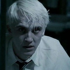 Bernadette Carroll- ˡᵃᵘᵍʰⁱⁿᵍ ᵒⁿ ᵗʰᵉ ᵒᵘᵗˢⁱᵈᵉ  (slowed)-