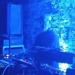 NeoClassic Set SP Tour Inverted Pyramid  - Cave