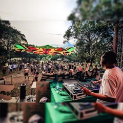 Dakota Live