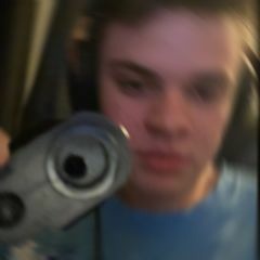 Strap. (prod. TORYONTHEBEAT)