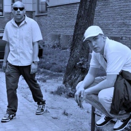 Sentino & Diho RaZ - Pisze Historie