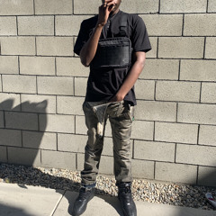 ⠀