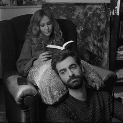 لَعَمري لَئِن قَلَّت إِلَيكَ رَسائِلي لَأَنتَ الَّذي نَفسي عَلَيهِ تَذوبُ|مزج في أدب الرسالة الغنائية